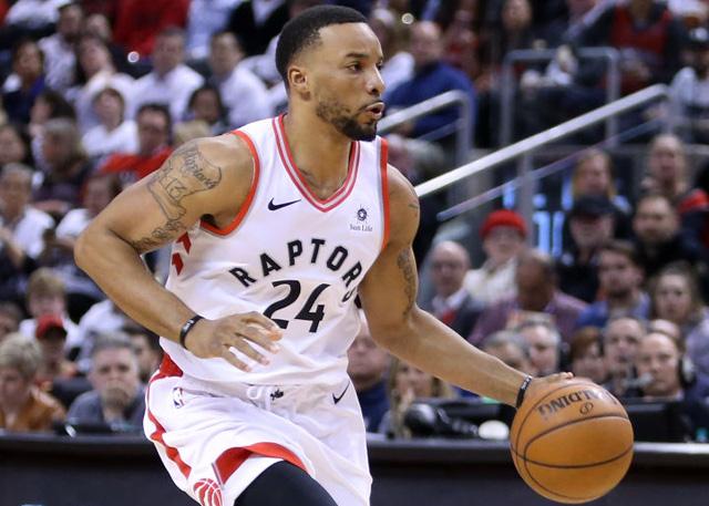 一直以其激 一直以其激