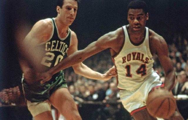 展现出惊人 展现出惊人