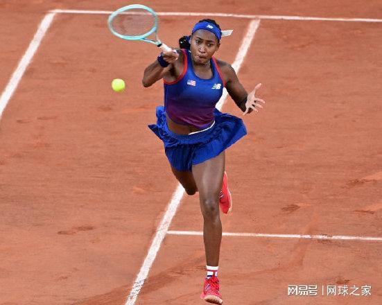 斯的记者呼 斯的记者呼