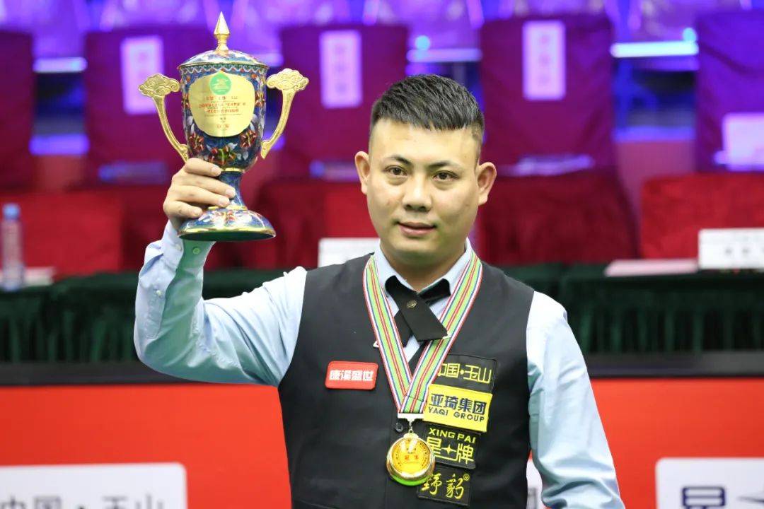 王雅繁展现 王雅繁展现